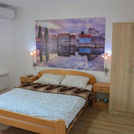 Appartement Sobe Mira à Trebinje Extérieur photo