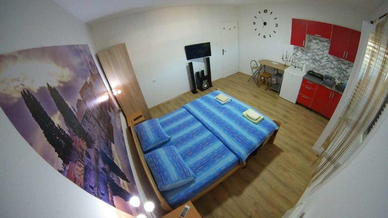 Appartement Sobe Mira à Trebinje Extérieur photo